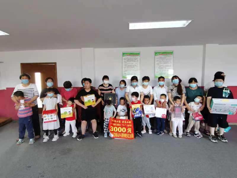 HXQC助殘獻(xiàn)愛(ài)心——為殘疾兒童捐贈(zèng)活動(dòng)在姜堰區(qū)殘疾人康復(fù)中心舉行